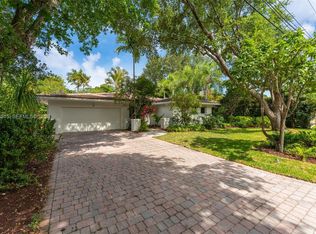 7711 SW 47th Ave, Coral Gables, FL 33143