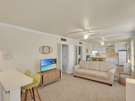 5th image of 7522 Benjamin St APT 209