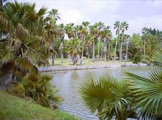 103 N San Roman Rd, Los Fresnos, TX 78566