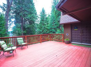 4425 Lakeridge Dr, Pollock Pines, CA 95726