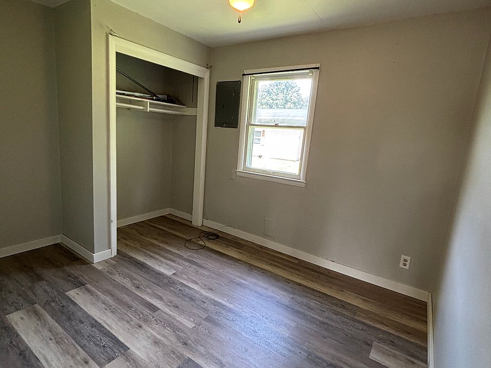 1st image of 105 W Lafayette St #107