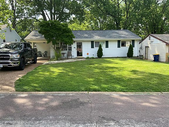 3rd image of 9830 Winn Dr