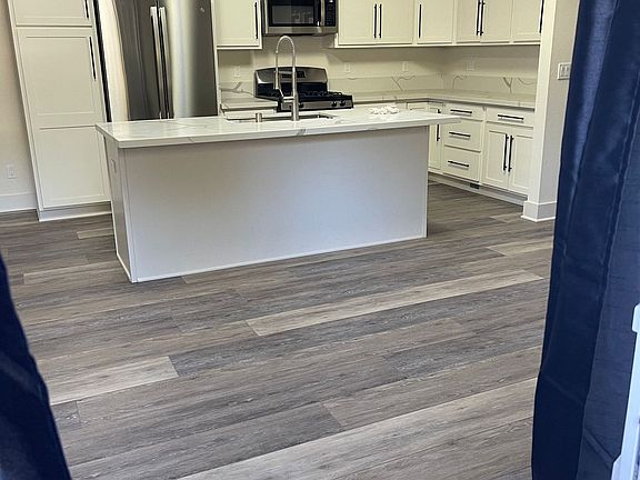 2nd image of 667 Linda Kay Ct