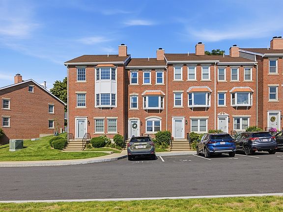 2nd image of 49 Breakwater Dr #T-10