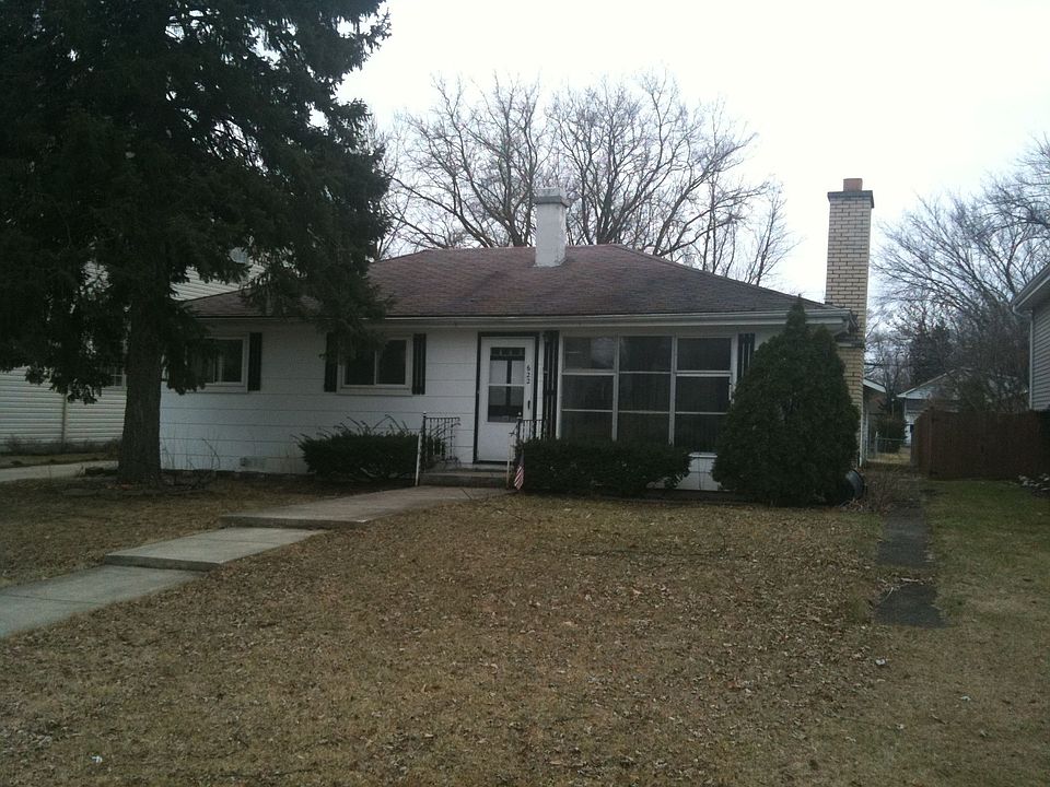 2nd image of 630 W Crockett Ave
