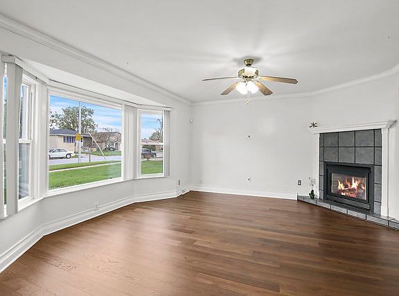 2nd image of 6115 W 99th St