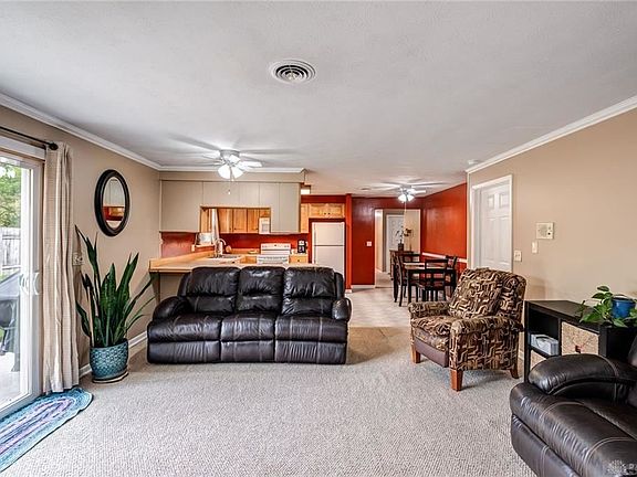 5th image of 553 Coy Dr