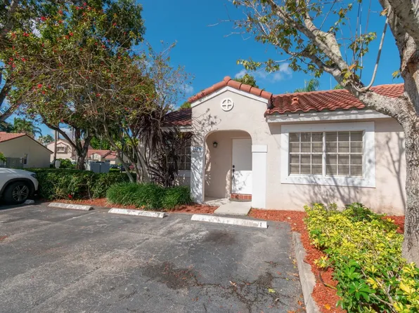 1579 Springside Dr, Fort Lauderdale, FL 33326