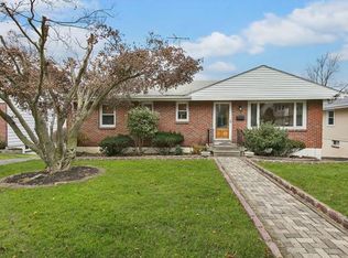 5 Farrell Pl S, Yonkers, NY 10701