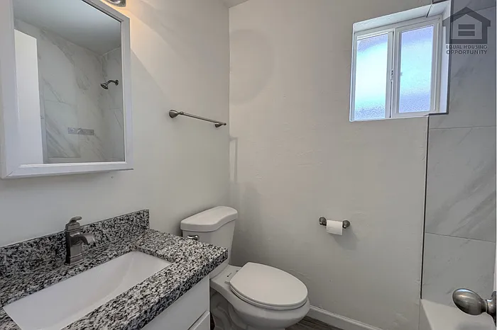 1346 E Willetta St #4 — Photo 14