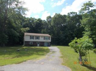 3 Deer Ln, Montague, NJ 07827