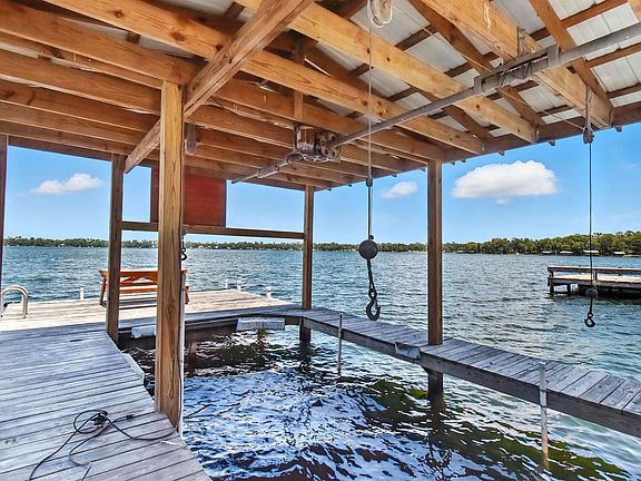 3rd image of 1353 NE Cherry Lake Cir