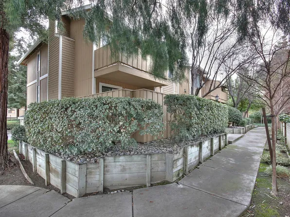 855 Cherry Creek Cir, San Jose, CA 95126