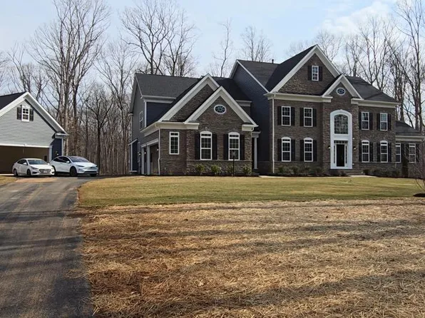 10445 Burwell Rd, Nokesville, VA 20181