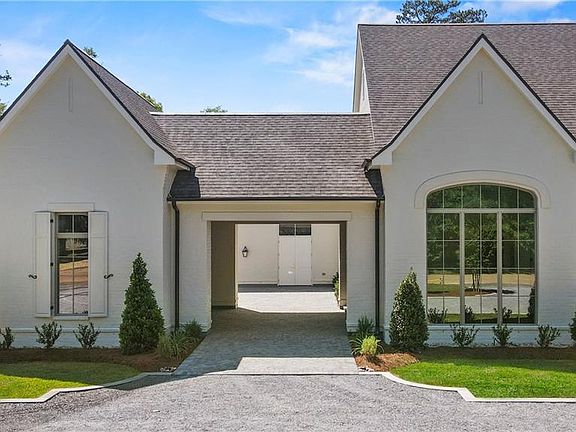 3rd image of 11 Tolawa Ln