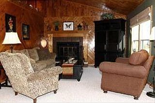 3rd image of 4395 Cherry Ct