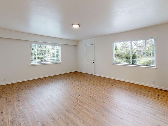 2nd image of 480 Wiltsey Ave