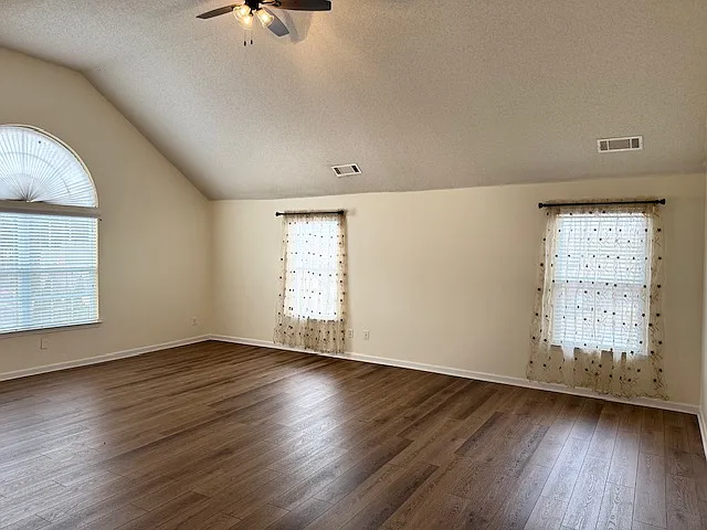 5140 Estonian Dr — Photo 22