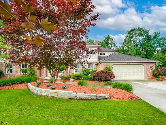 2nd image of 32510 Wintergreen Dr
