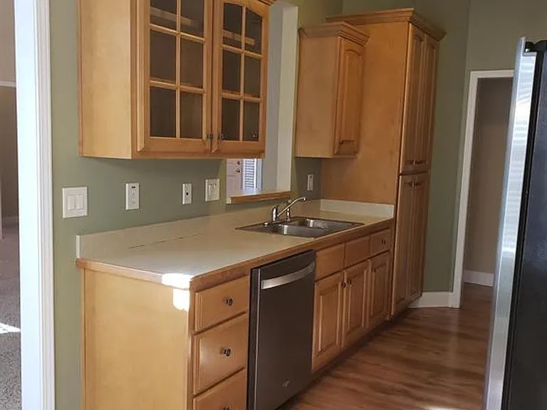 426 Stillwood Dr — Photo 7