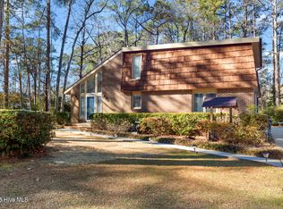 2209 Colony Plz, Jacksonville, NC 28546