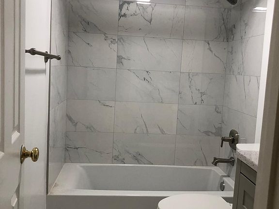5th image of 489 N Armistead St APT T1