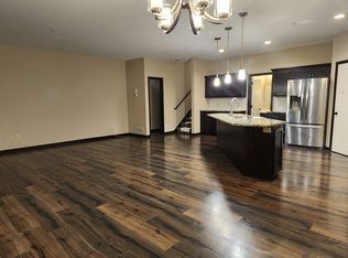 2586 County Road H2, Mounds View, MN 55112