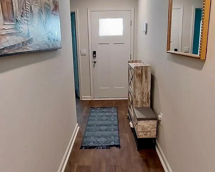 184 Lakeside Dr — Photo 5