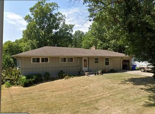 5600 NE Manor Dr, Kansas City, MO 64118