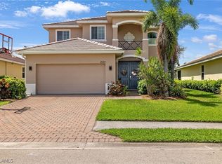 2524 Blackburn Cir, Cape Coral, FL 33991