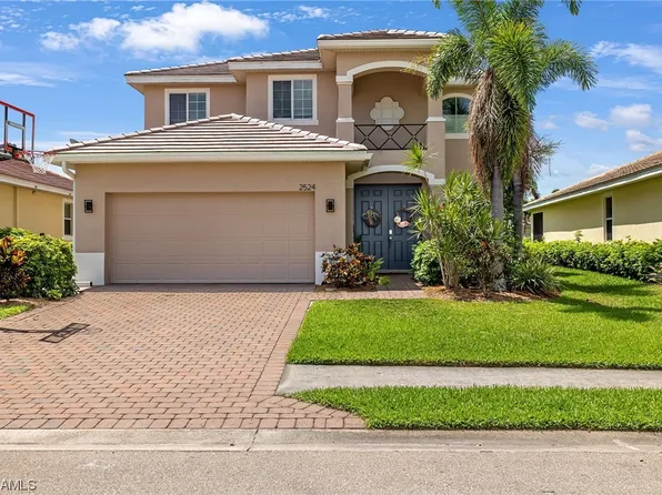 2524 Blackburn Cir, Cape Coral, FL 33991