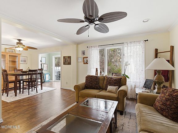5th image of 35 S Sailors Quay Drive #702