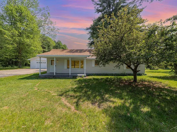 2755 W Burt Rd, Montrose, MI 48457