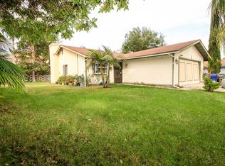 321 W East Dr #A, Vista, CA 92083