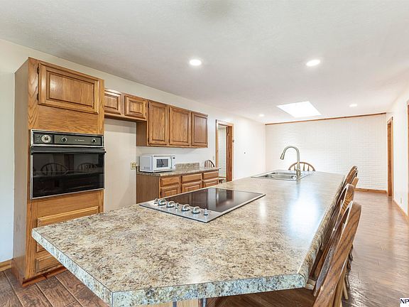 2nd image of 11014 N Lakeshore Dr