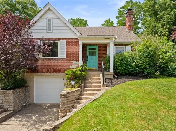 2304 E Galbraith Rd, Cincinnati, OH 45237