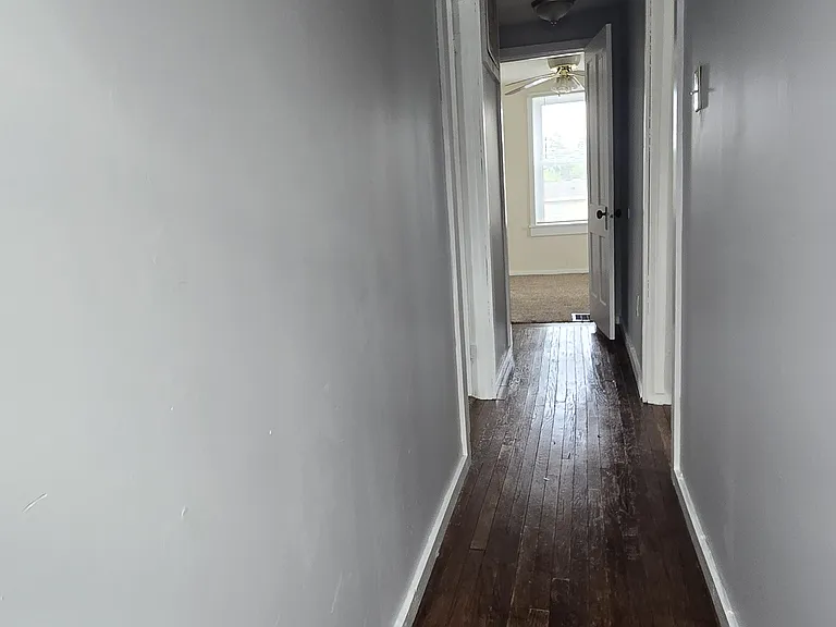457 Wilson St — Photo 16