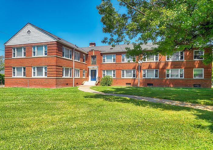 1st image of 25941 Lakeshore Blvd #9
