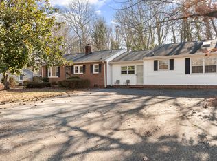 2507 Pisgah Church Rd #B, Greensboro, NC 27455