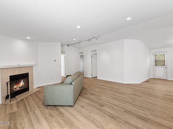 4th image of 21 Sherwood Dr