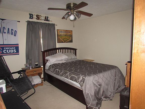 4th image of 1109-1109 Court Ln #A
