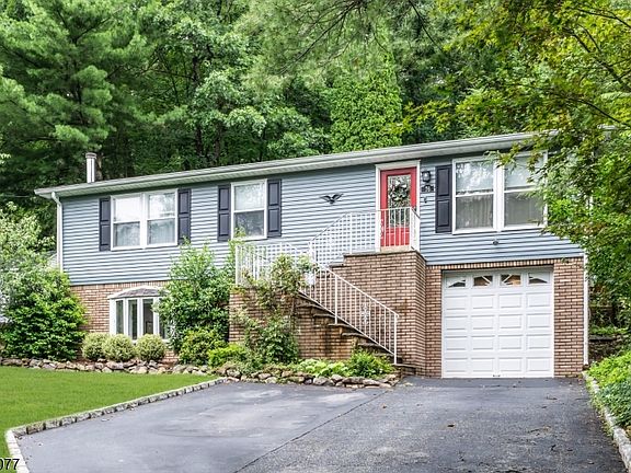 2nd image of 76 Valley View Dr