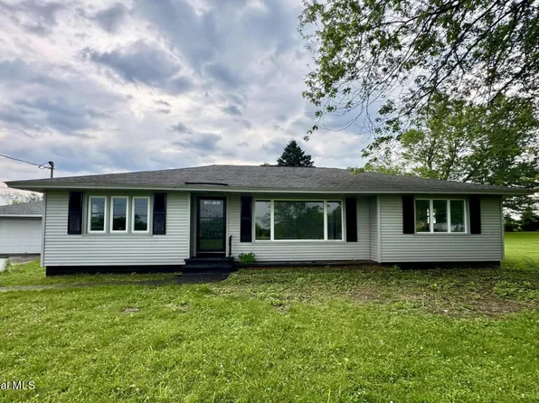 2002 County Hwy 107, Perth, NY 12010