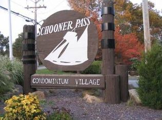 46 Ships View Ter, Bourne, MA 02532