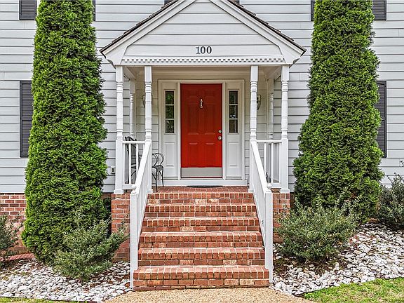 4th image of 100 Woodmere Dr