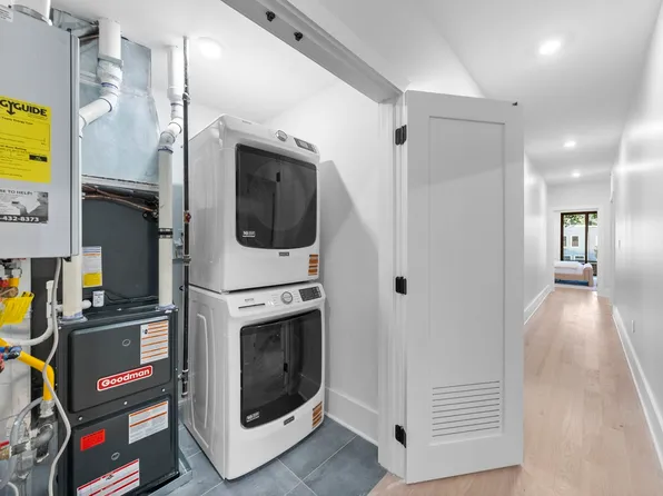 124 Glenwood Avenue image 22 of 35