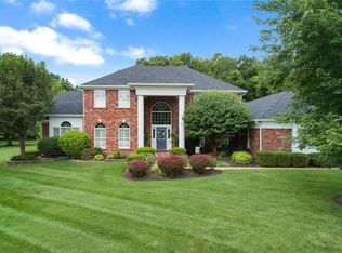 442 Pine Bend Dr, Chesterfield, MO