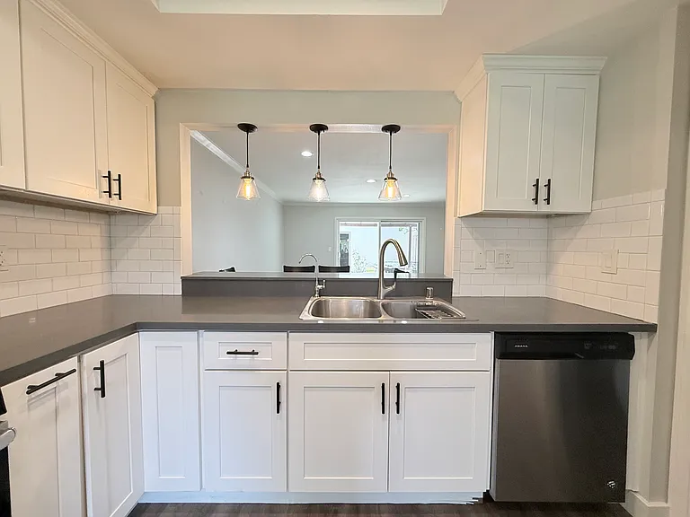 14902 Cordoba Plz — Photo 3