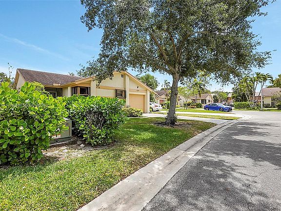 4th image of 4508 Cordia Cir