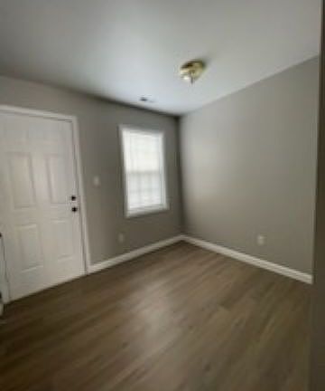 5th image of 1009 22nd St NE APT B